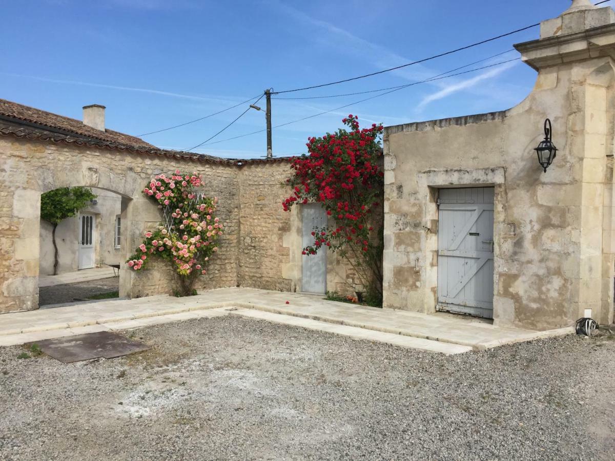 Maison De Charme La Rochelle Ile De Re Dompierre-sur-Mer Bagian luar foto
